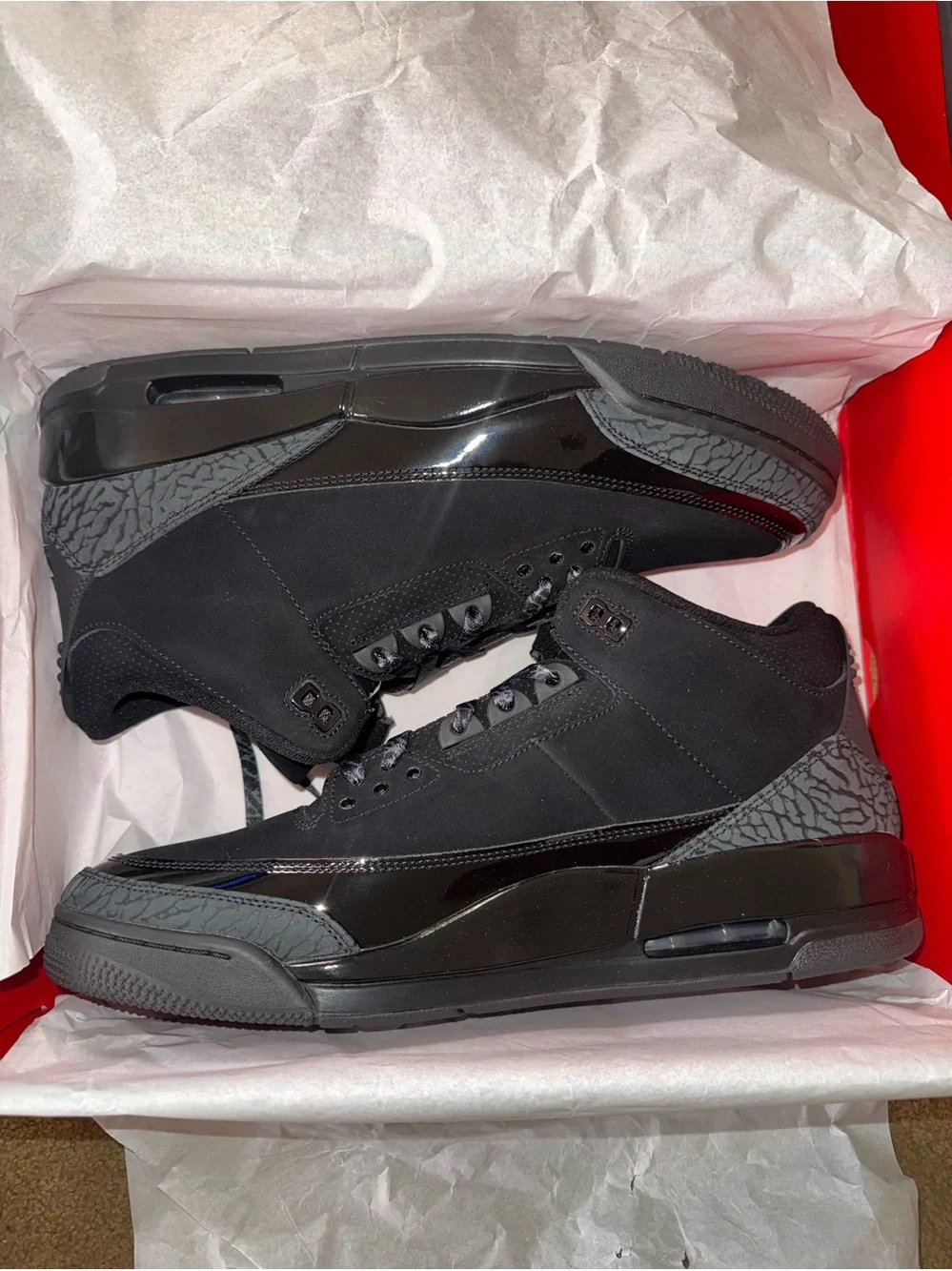 Jordan• 3 Retro in Black, Charcoal, White